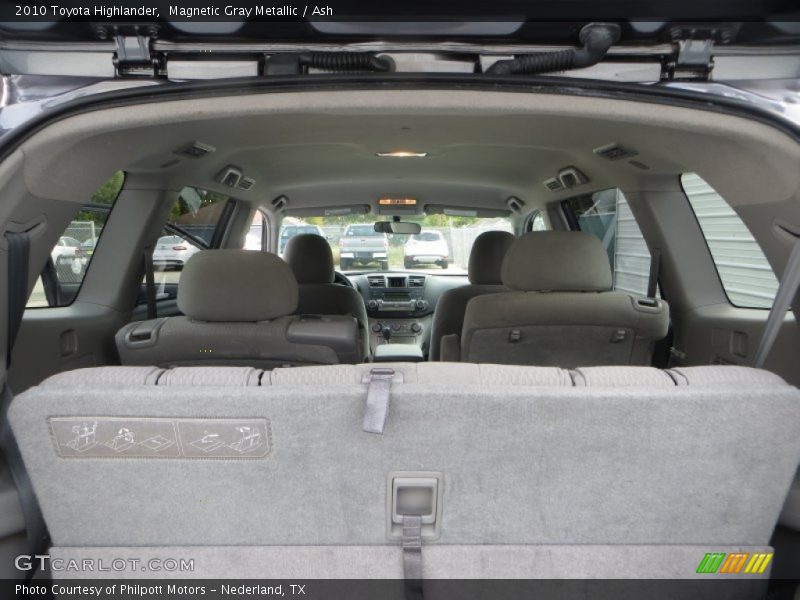 Magnetic Gray Metallic / Ash 2010 Toyota Highlander