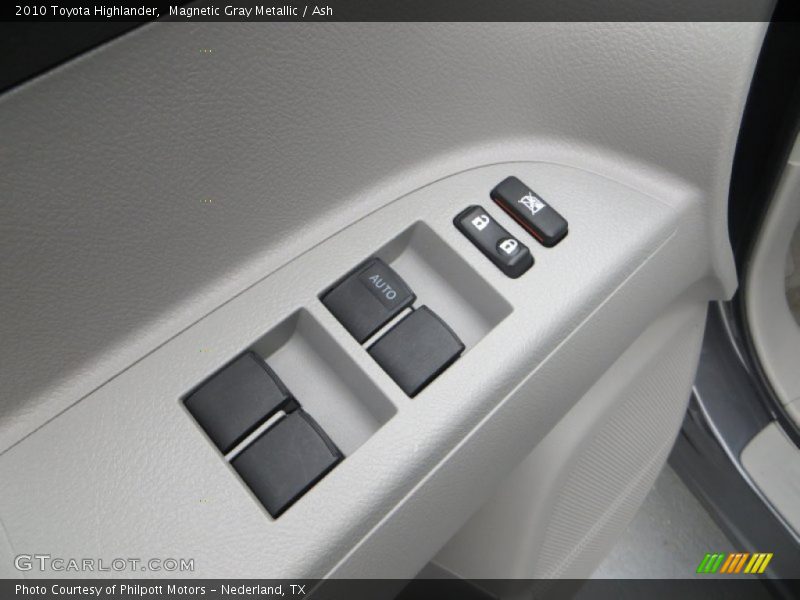 Magnetic Gray Metallic / Ash 2010 Toyota Highlander