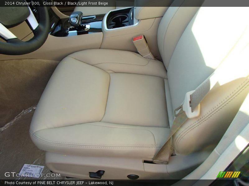 Gloss Black / Black/Light Frost Beige 2014 Chrysler 300