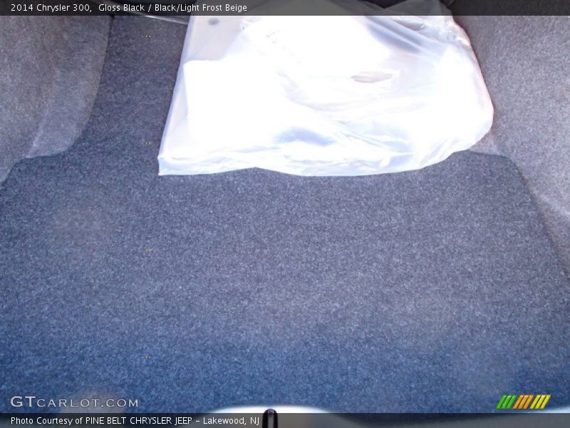 Gloss Black / Black/Light Frost Beige 2014 Chrysler 300