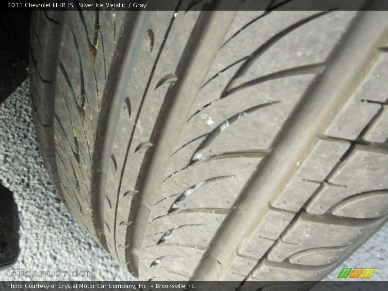 Silver Ice Metallic / Gray 2011 Chevrolet HHR LS