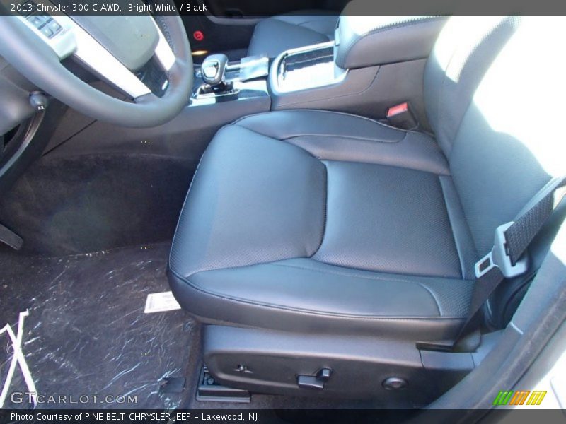 Bright White / Black 2013 Chrysler 300 C AWD