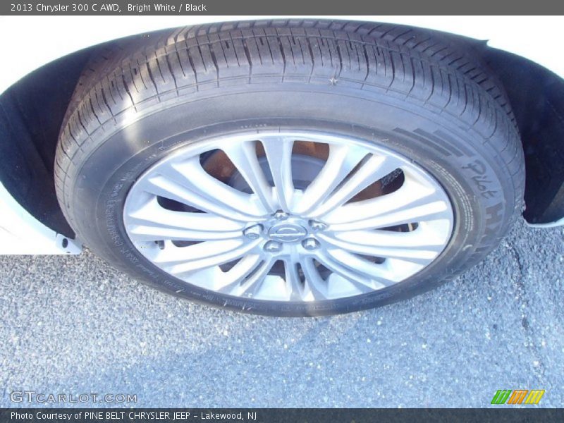Bright White / Black 2013 Chrysler 300 C AWD
