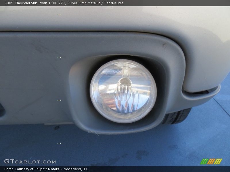 Silver Birch Metallic / Tan/Neutral 2005 Chevrolet Suburban 1500 Z71