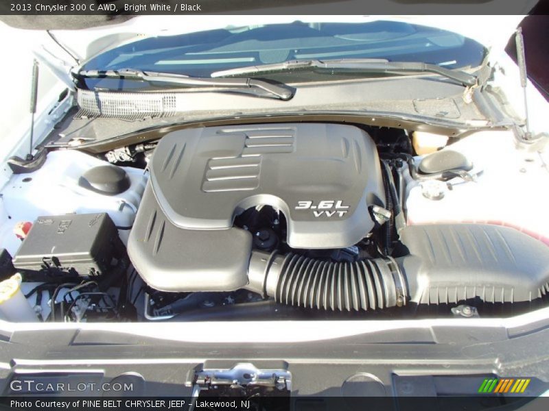 Bright White / Black 2013 Chrysler 300 C AWD