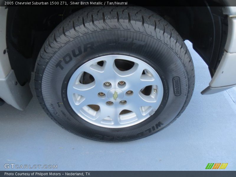 Silver Birch Metallic / Tan/Neutral 2005 Chevrolet Suburban 1500 Z71