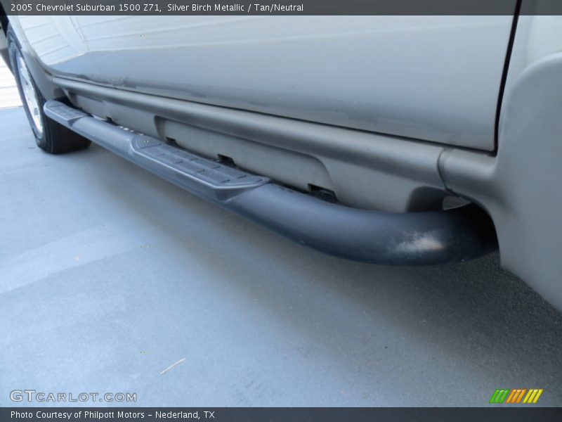 Silver Birch Metallic / Tan/Neutral 2005 Chevrolet Suburban 1500 Z71