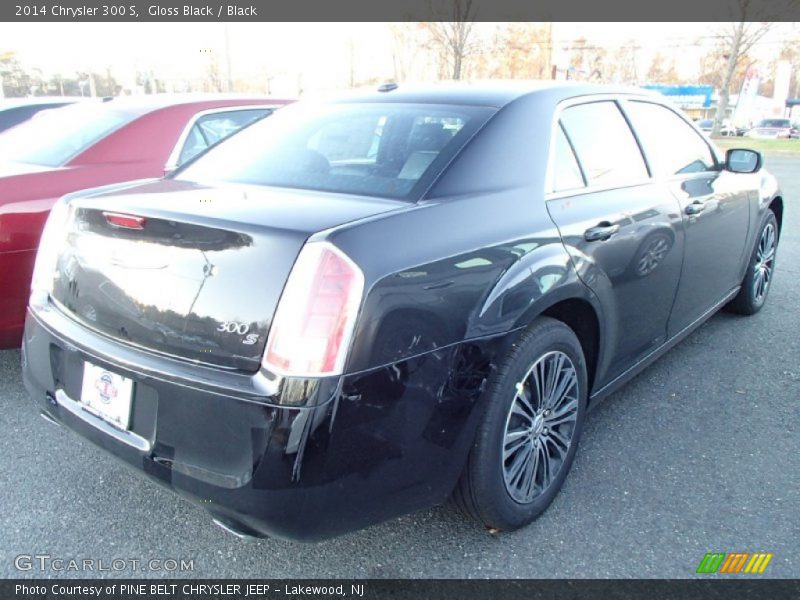 Gloss Black / Black 2014 Chrysler 300 S
