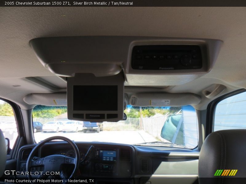Silver Birch Metallic / Tan/Neutral 2005 Chevrolet Suburban 1500 Z71