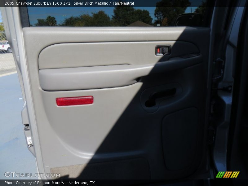 Silver Birch Metallic / Tan/Neutral 2005 Chevrolet Suburban 1500 Z71