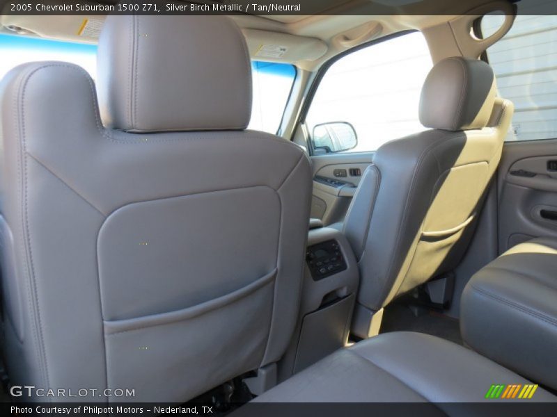 Silver Birch Metallic / Tan/Neutral 2005 Chevrolet Suburban 1500 Z71