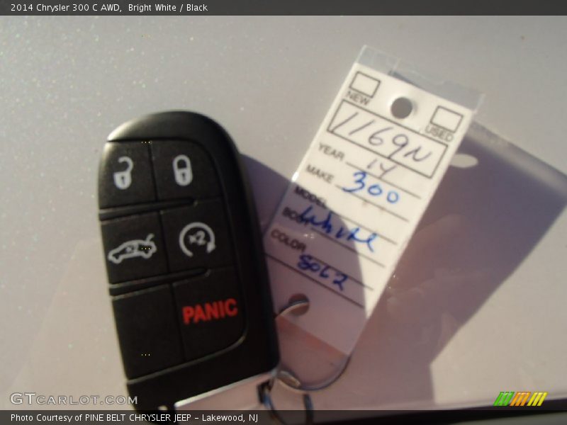 Bright White / Black 2014 Chrysler 300 C AWD