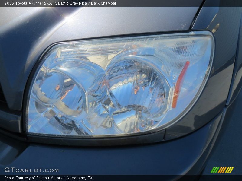 Galactic Gray Mica / Dark Charcoal 2005 Toyota 4Runner SR5