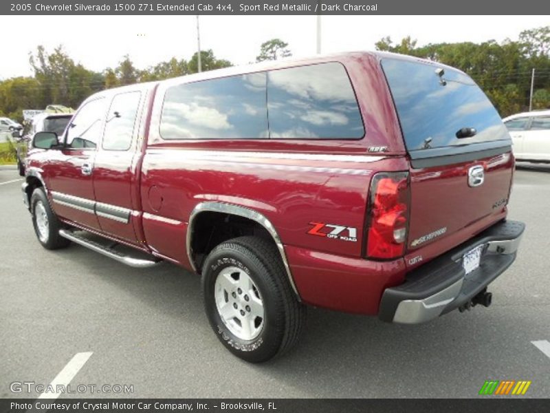 Sport Red Metallic / Dark Charcoal 2005 Chevrolet Silverado 1500 Z71 Extended Cab 4x4