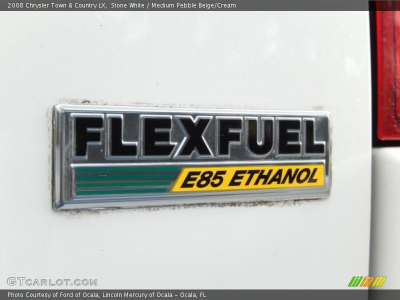 Stone White / Medium Pebble Beige/Cream 2008 Chrysler Town & Country LX