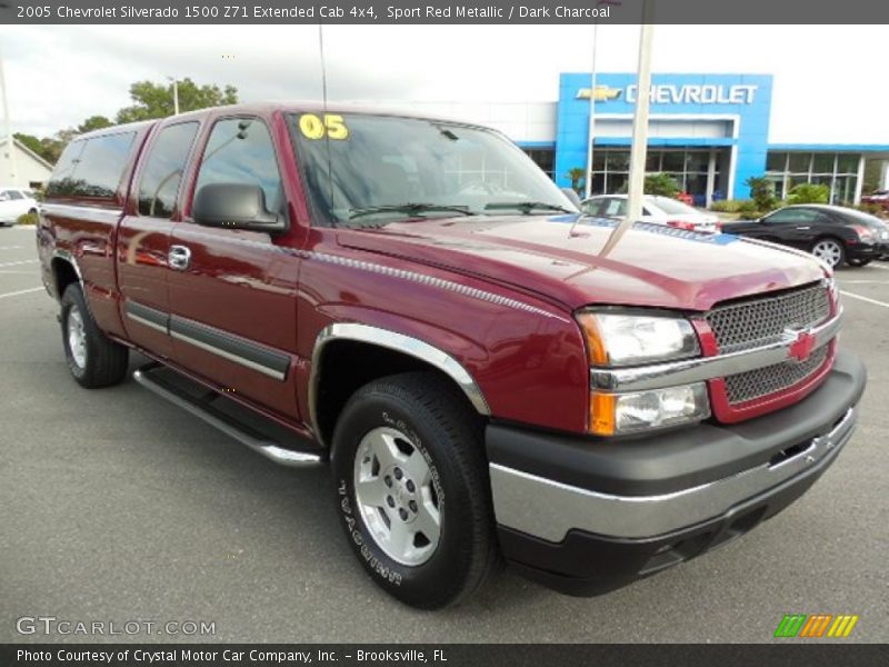 Sport Red Metallic / Dark Charcoal 2005 Chevrolet Silverado 1500 Z71 Extended Cab 4x4