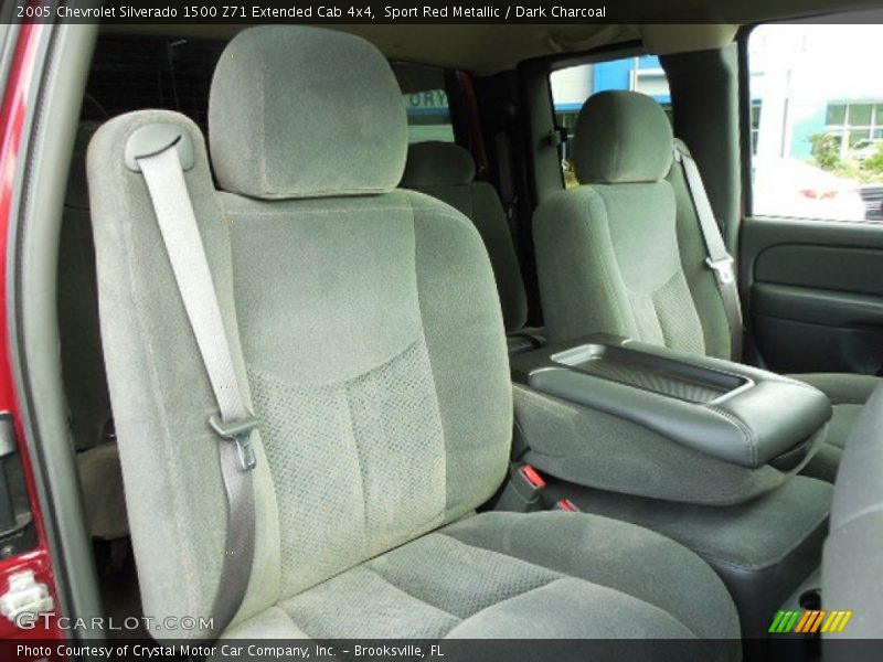 Sport Red Metallic / Dark Charcoal 2005 Chevrolet Silverado 1500 Z71 Extended Cab 4x4