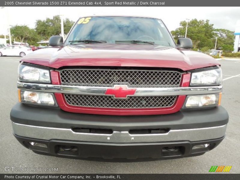 Sport Red Metallic / Dark Charcoal 2005 Chevrolet Silverado 1500 Z71 Extended Cab 4x4