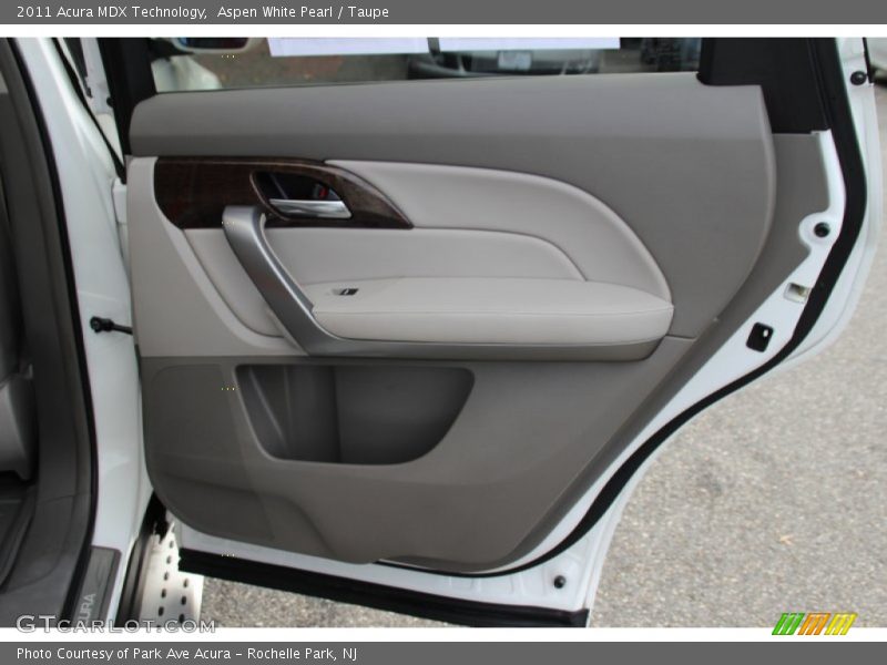 Aspen White Pearl / Taupe 2011 Acura MDX Technology
