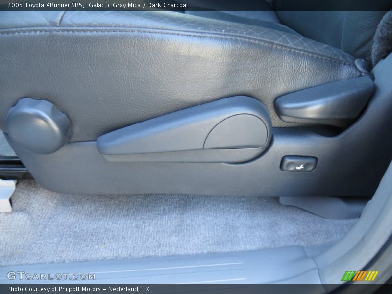 Galactic Gray Mica / Dark Charcoal 2005 Toyota 4Runner SR5