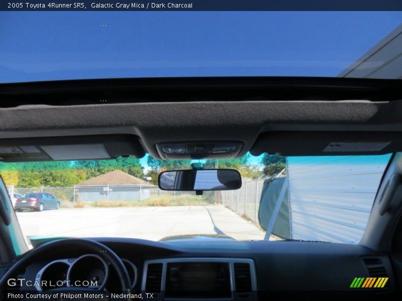 Galactic Gray Mica / Dark Charcoal 2005 Toyota 4Runner SR5