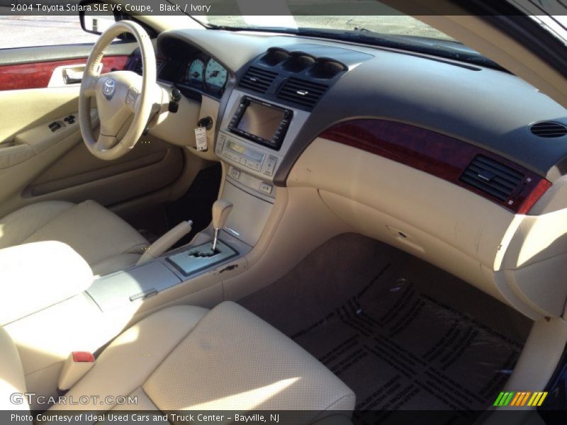 Black / Ivory 2004 Toyota Solara SLE V6 Coupe