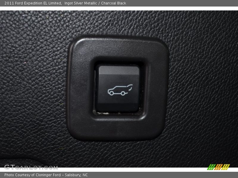 Ingot Silver Metallic / Charcoal Black 2011 Ford Expedition EL Limited