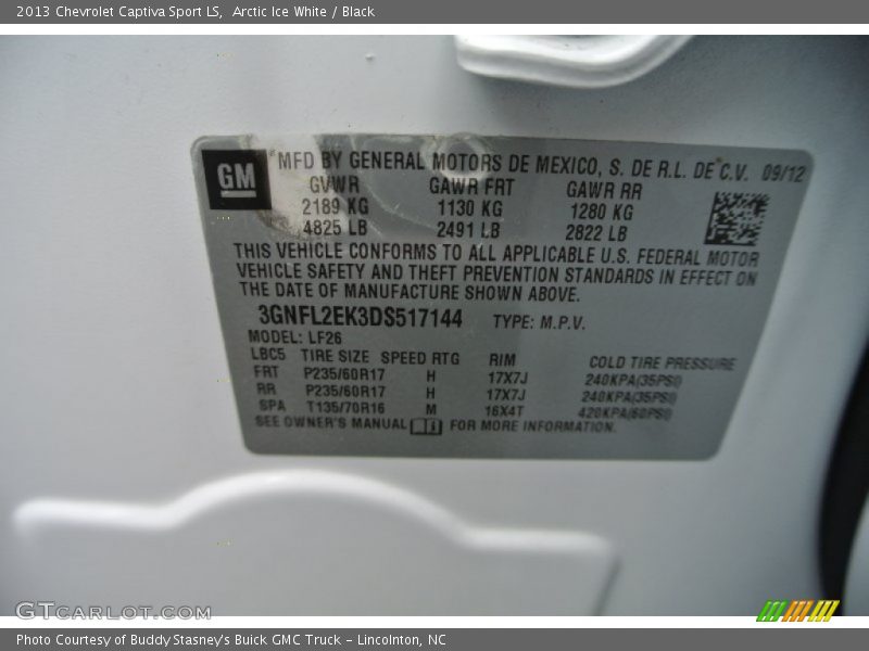 Arctic Ice White / Black 2013 Chevrolet Captiva Sport LS