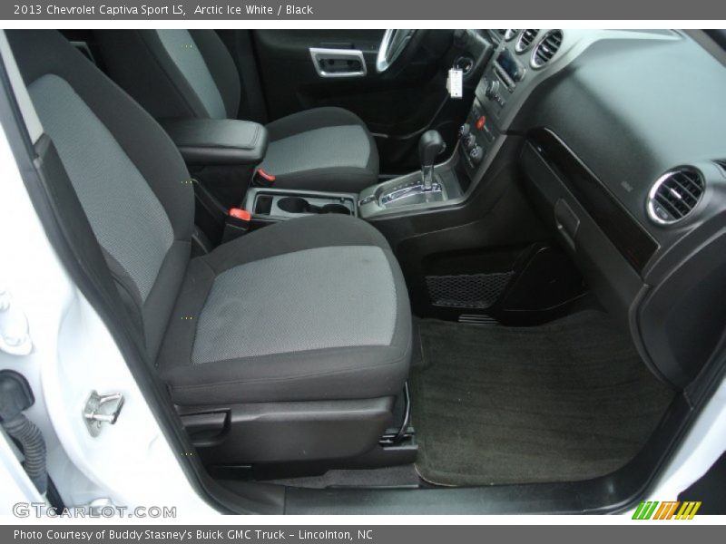 Arctic Ice White / Black 2013 Chevrolet Captiva Sport LS