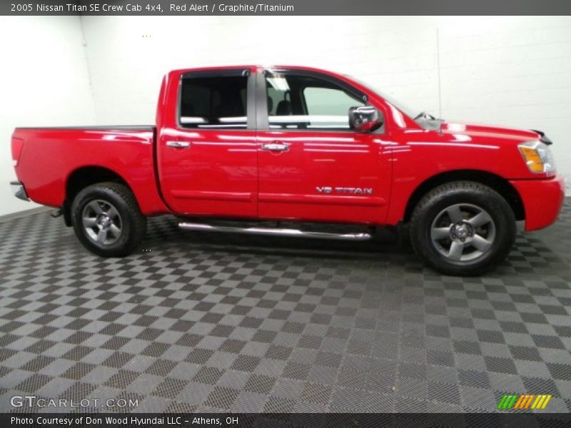 Red Alert / Graphite/Titanium 2005 Nissan Titan SE Crew Cab 4x4