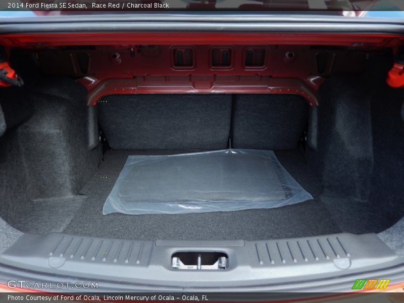 Race Red / Charcoal Black 2014 Ford Fiesta SE Sedan