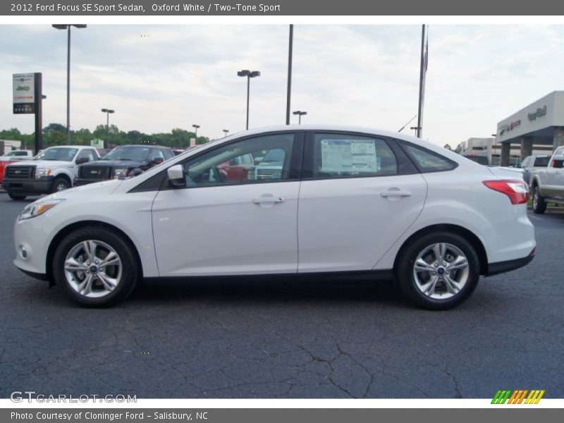 Oxford White / Two-Tone Sport 2012 Ford Focus SE Sport Sedan