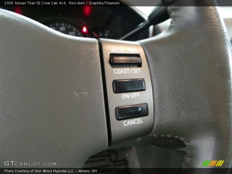Red Alert / Graphite/Titanium 2005 Nissan Titan SE Crew Cab 4x4