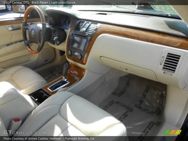Black Raven / Light Linen/Cocoa 2008 Cadillac DTS