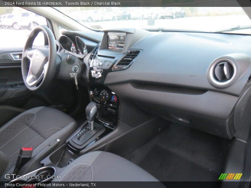 Tuxedo Black / Charcoal Black 2014 Ford Fiesta SE Hatchback