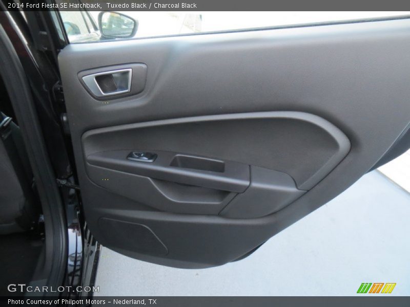 Tuxedo Black / Charcoal Black 2014 Ford Fiesta SE Hatchback