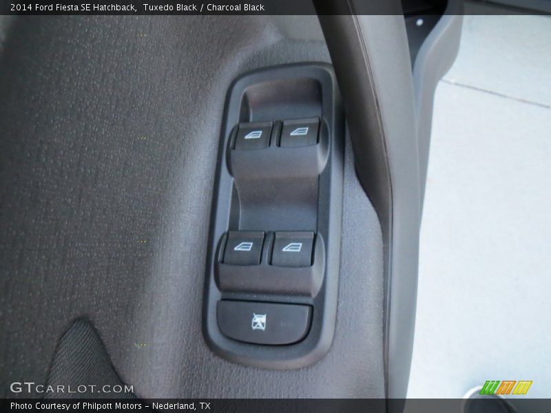 Tuxedo Black / Charcoal Black 2014 Ford Fiesta SE Hatchback