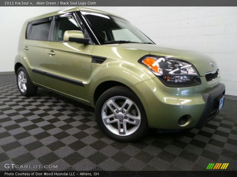 Alien Green / Black Soul Logo Cloth 2011 Kia Soul +