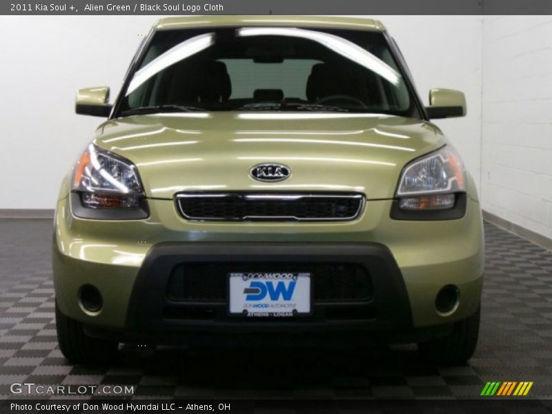 Alien Green / Black Soul Logo Cloth 2011 Kia Soul +