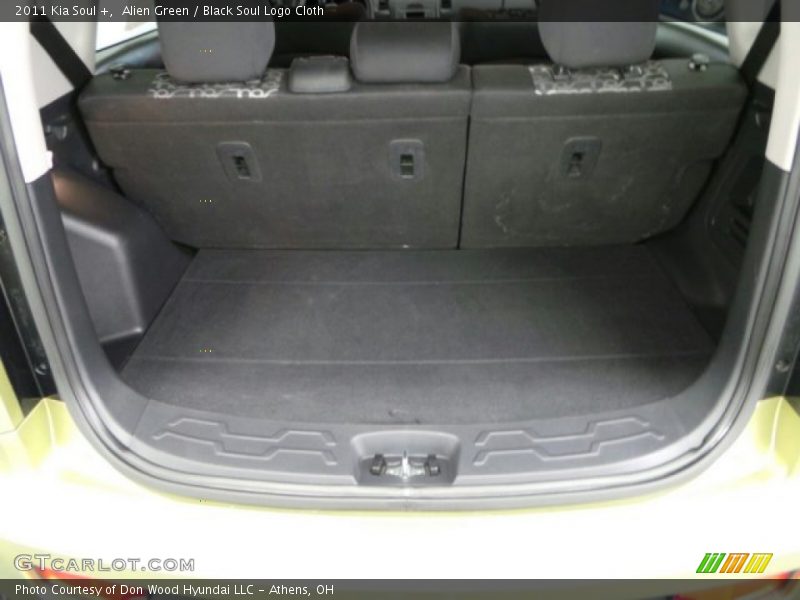 Alien Green / Black Soul Logo Cloth 2011 Kia Soul +