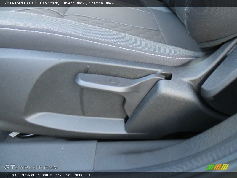 Tuxedo Black / Charcoal Black 2014 Ford Fiesta SE Hatchback