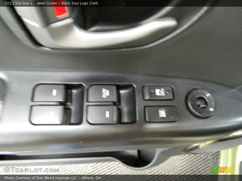 Alien Green / Black Soul Logo Cloth 2011 Kia Soul +