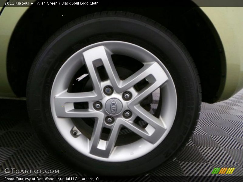 Alien Green / Black Soul Logo Cloth 2011 Kia Soul +
