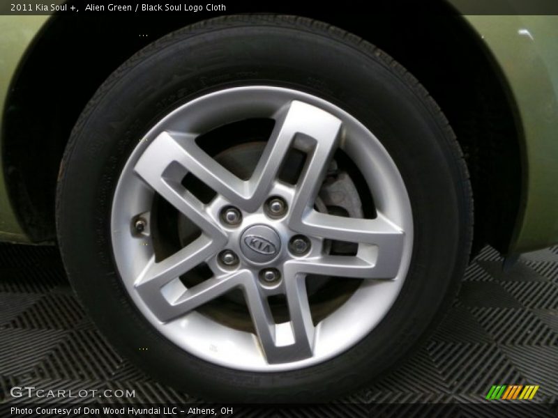 Alien Green / Black Soul Logo Cloth 2011 Kia Soul +