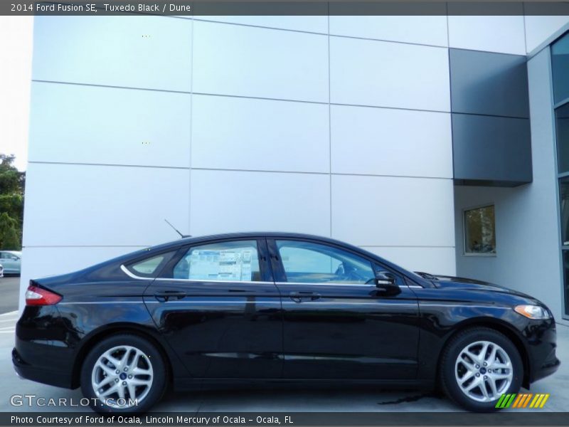 Tuxedo Black / Dune 2014 Ford Fusion SE