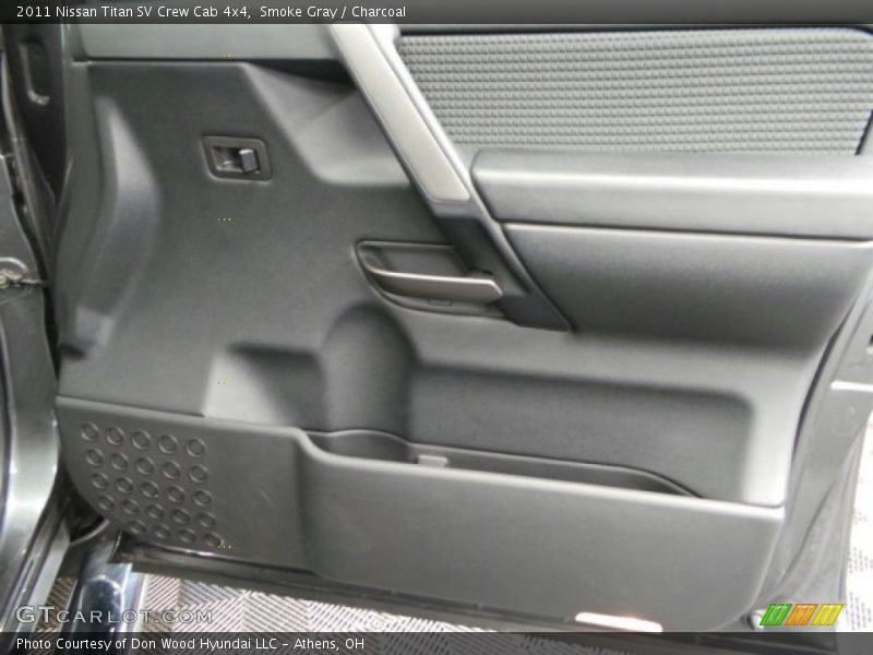 Smoke Gray / Charcoal 2011 Nissan Titan SV Crew Cab 4x4