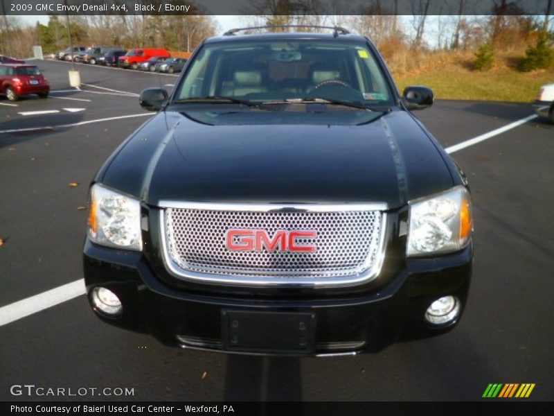 Black / Ebony 2009 GMC Envoy Denali 4x4