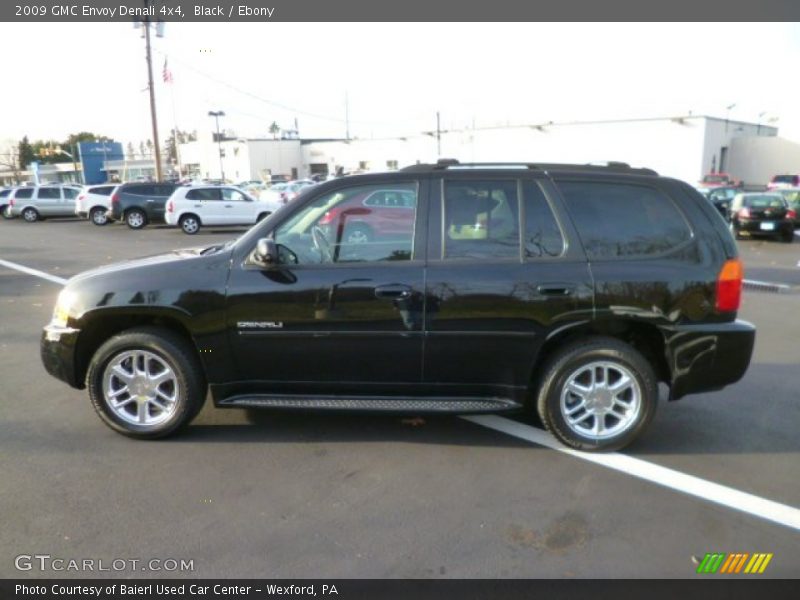 Black / Ebony 2009 GMC Envoy Denali 4x4