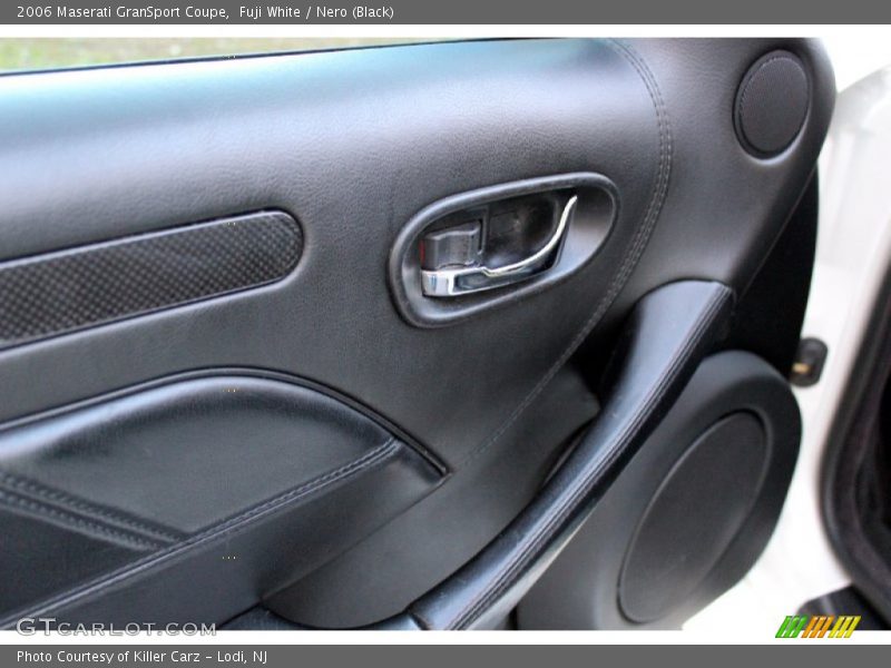 Fuji White / Nero (Black) 2006 Maserati GranSport Coupe