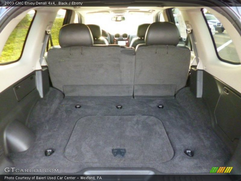 Black / Ebony 2009 GMC Envoy Denali 4x4